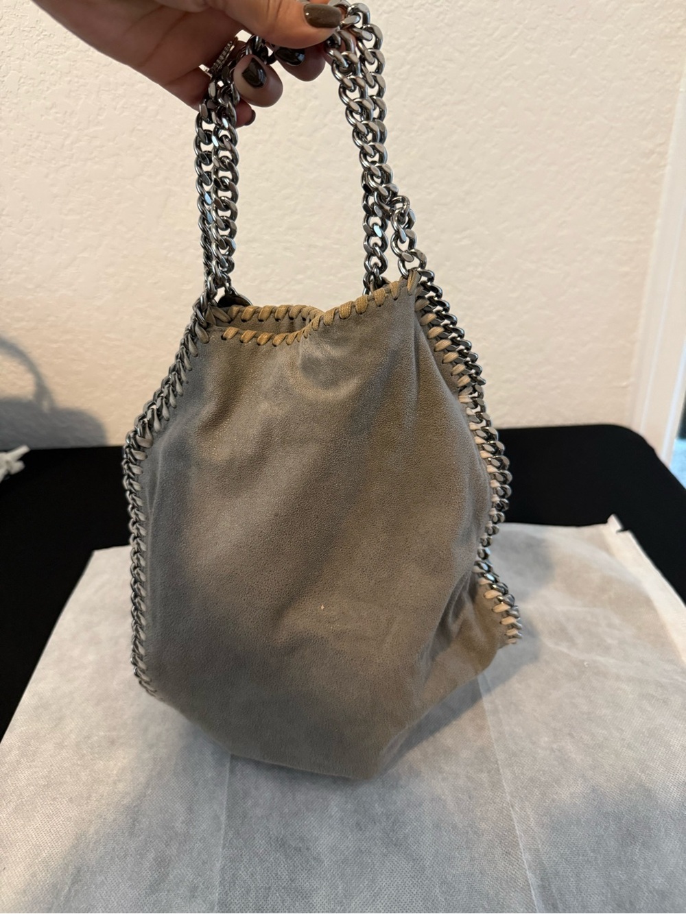 Authentic Stella McCartney Taupe Suede Whipstitch Shoulder Bag W/ Gunmetal chain - Picture 3 of 9
